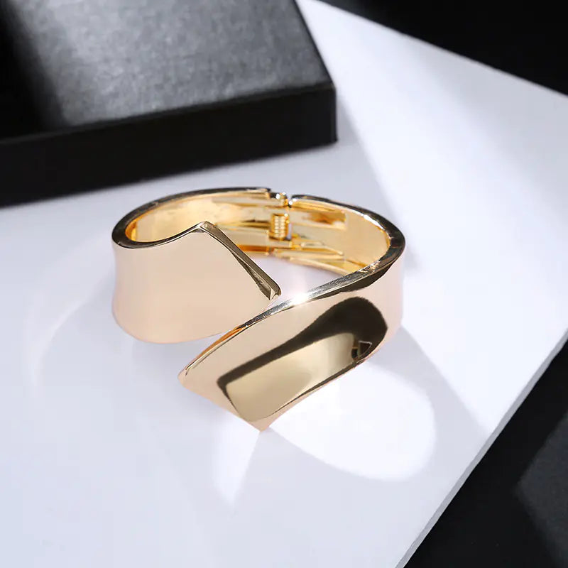 Minimalist Oversized Symmetrical Open Cuff Bracelet
