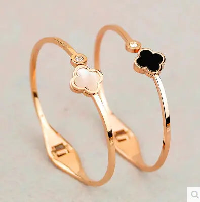 Rose Gold Flower Clover Bracelet